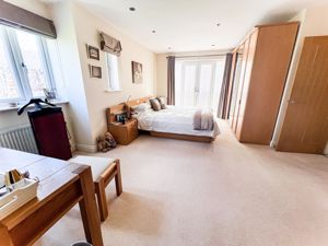Master bedroom- click for photo gallery